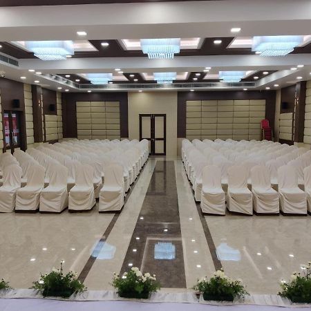 تيرونيلفيلي Sri Ram Hotel المظهر الخارجي الصورة